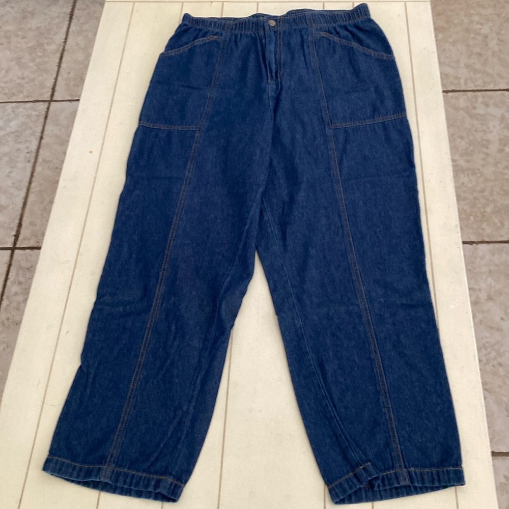 Women’s plus BFA classics pants in blue denim. Size 16Petite